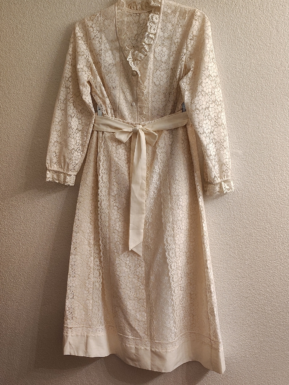 Care Free Fashion Sz M Cream Tie-Waist Maxi Skirt Set Delicate Floral Lace HMBC